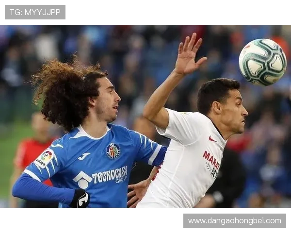 西甲双雄再掀争霸风云皇马巴萨巅峰对决谁能问鼎桂冠 西甲双雄再掀争霸风云皇马巴萨巅峰对决谁能问鼎桂冠