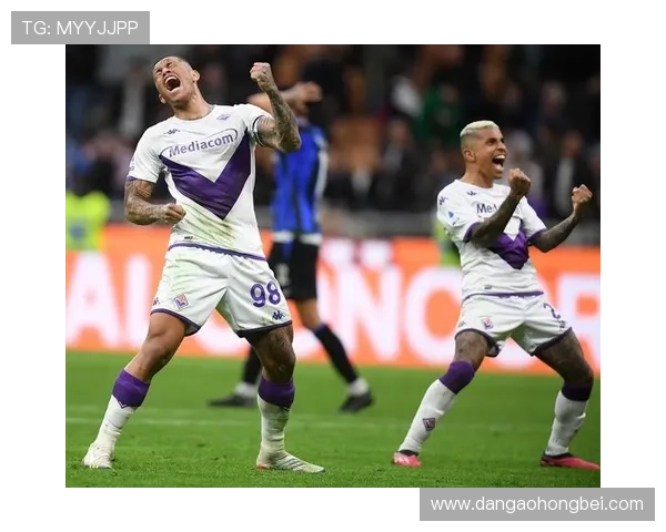 加图索现场观战国米对佛罗伦萨考察意大利国脚表现